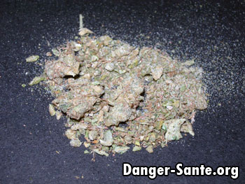 http://tpe-droguesdouces.cowblog.fr/images/cannabiscouper.jpg